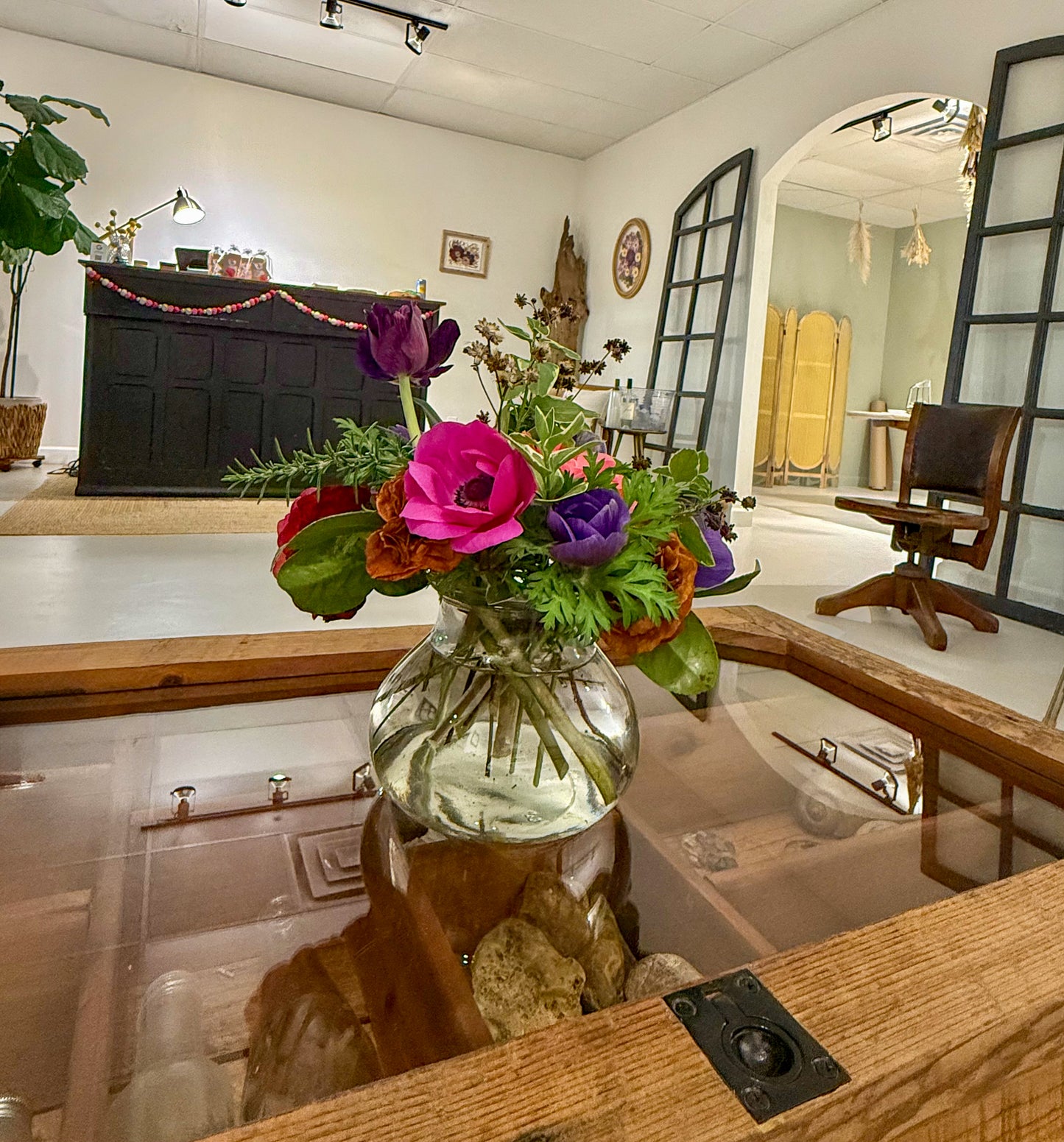 Host Your Own Workshop or Gathering at Roots (2hr minimum)