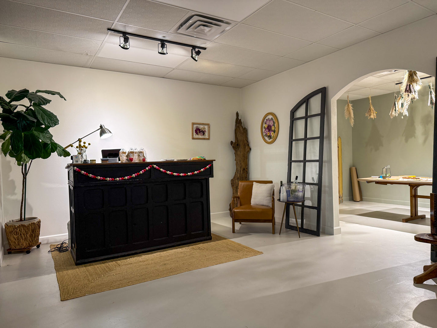 Rent the Workshop Room at Roots (2hr minimum)
