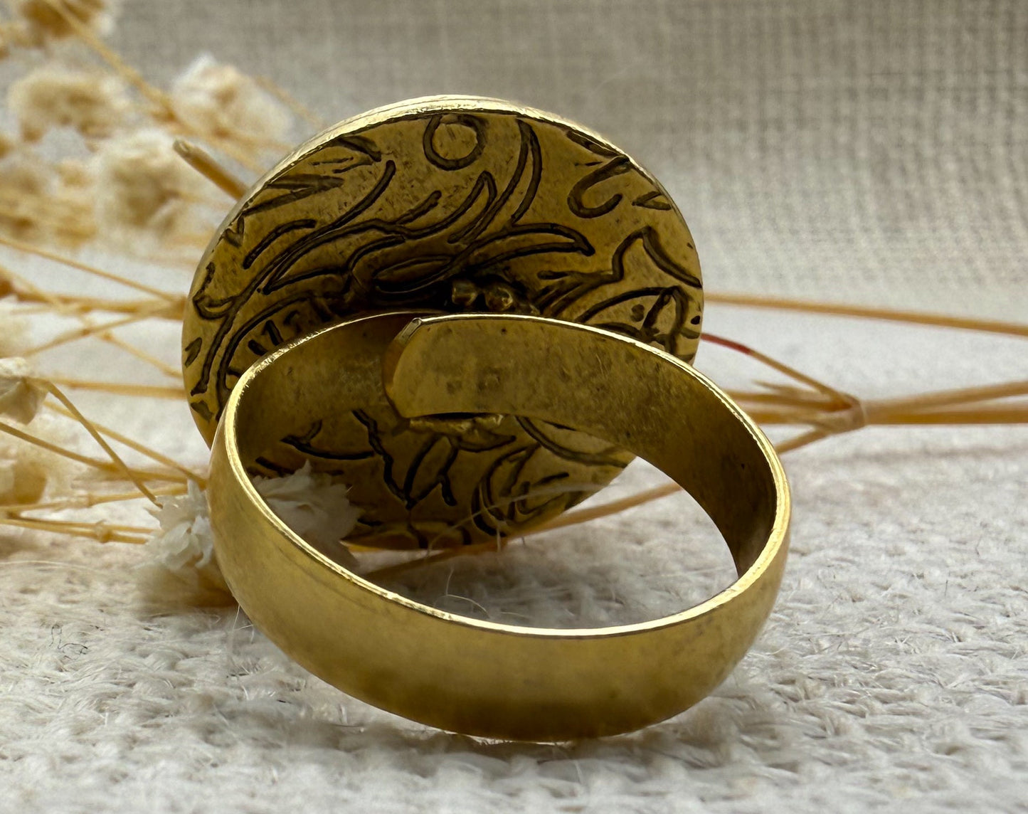 Fungus Ring, Round: Specimen 001